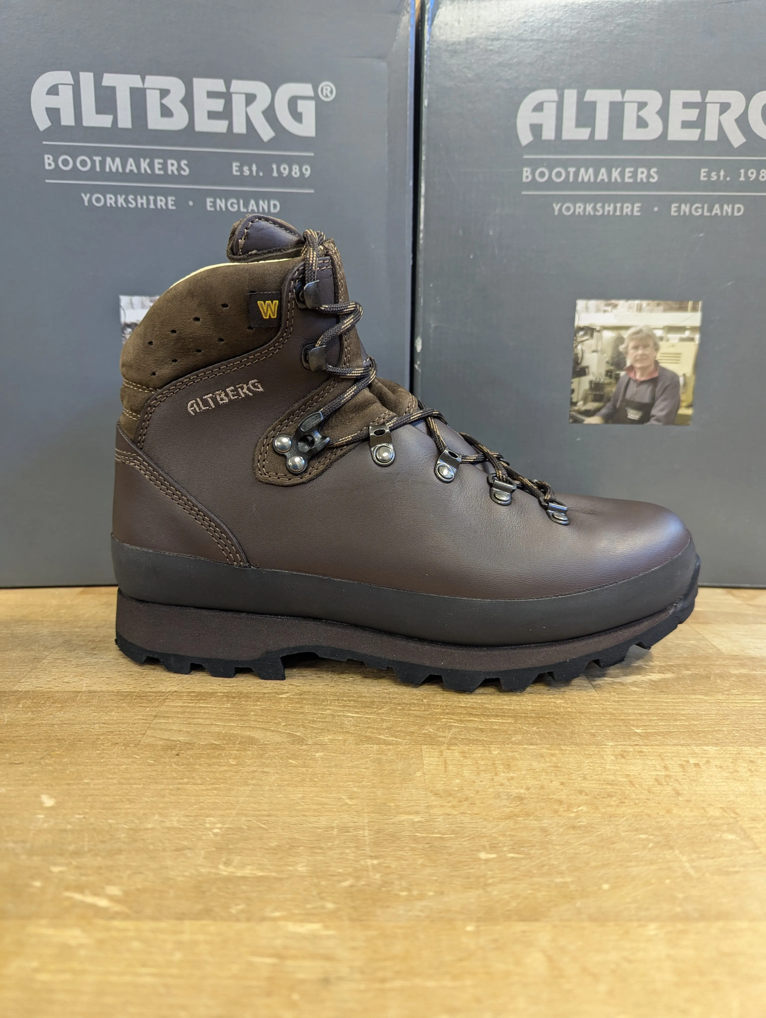 Altberg Tethera Women's Hiking Boot