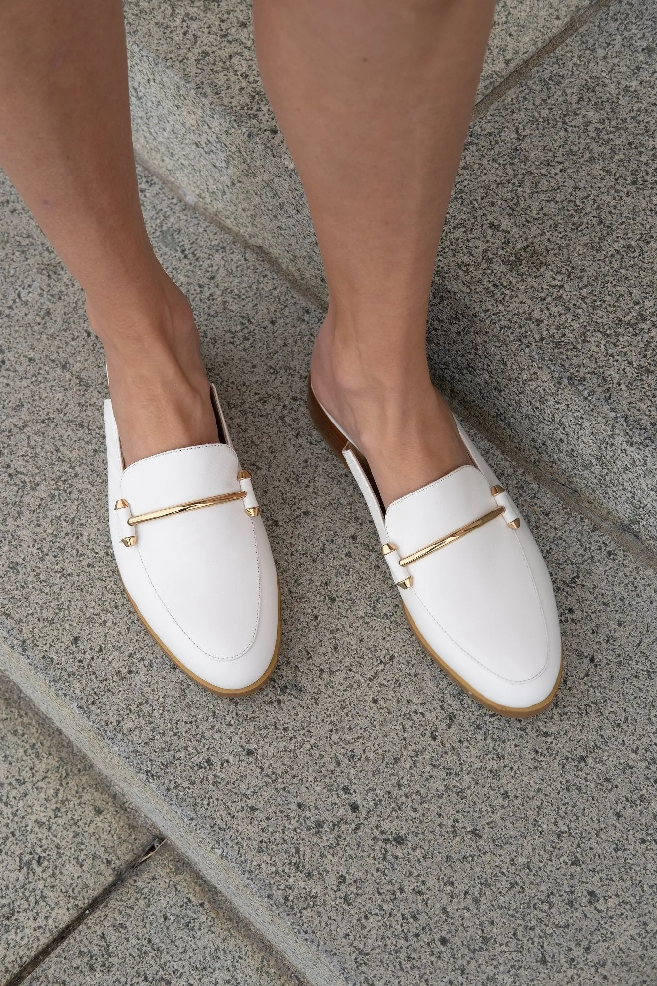 Aria Flat Mule White