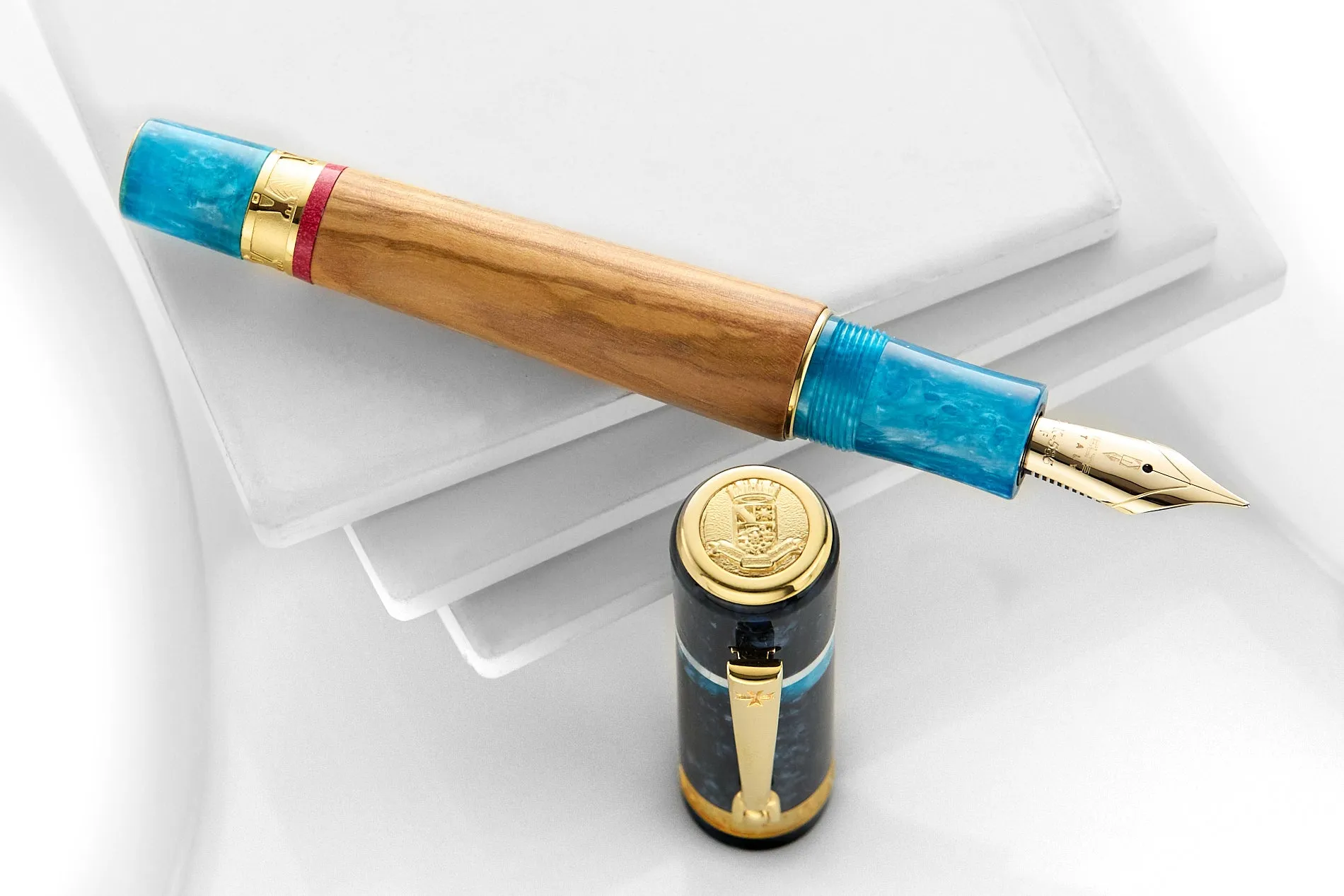 Delta Magnifica Amalfi Fountain Pen (Limited Edition)