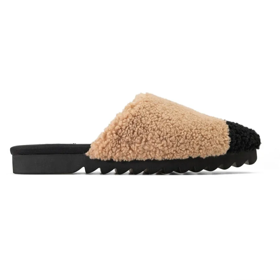 Roam Fuzzy Cap Mule in Beige Black Faux Shearling